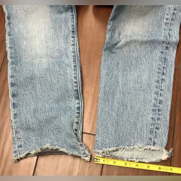 Levi's Women's Blue Straight Leg Jeans - Picture 9 of 11
